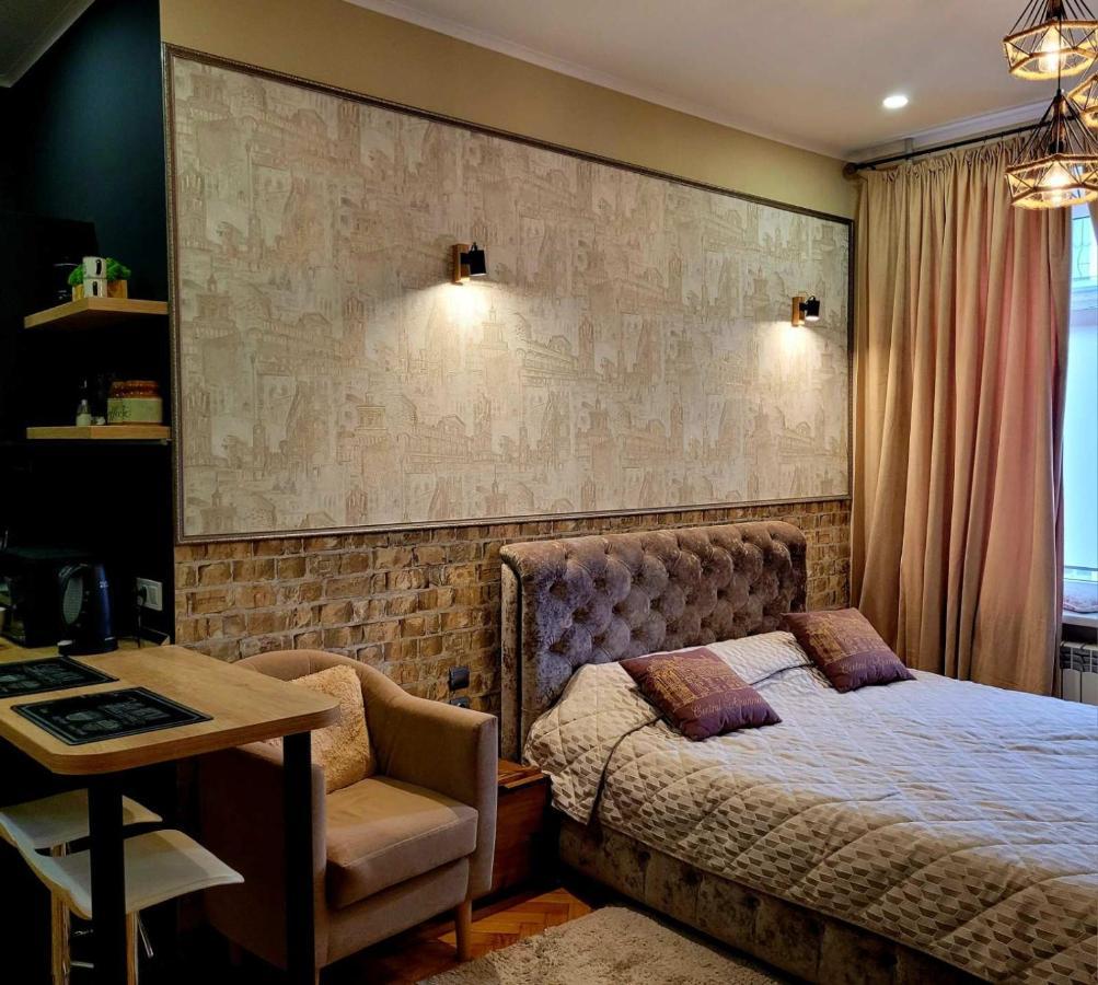 Central Apartments Одесса Экстерьер фото