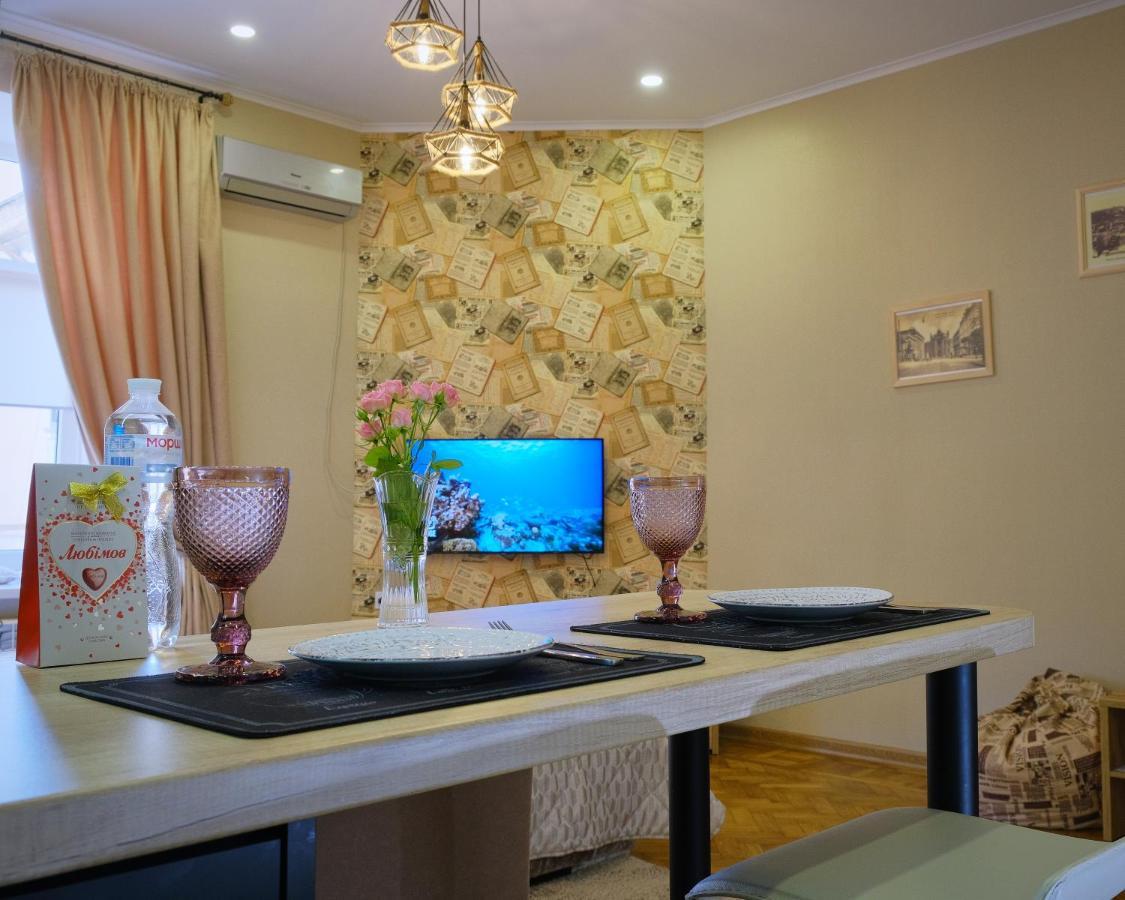 Central Apartments Одесса Экстерьер фото